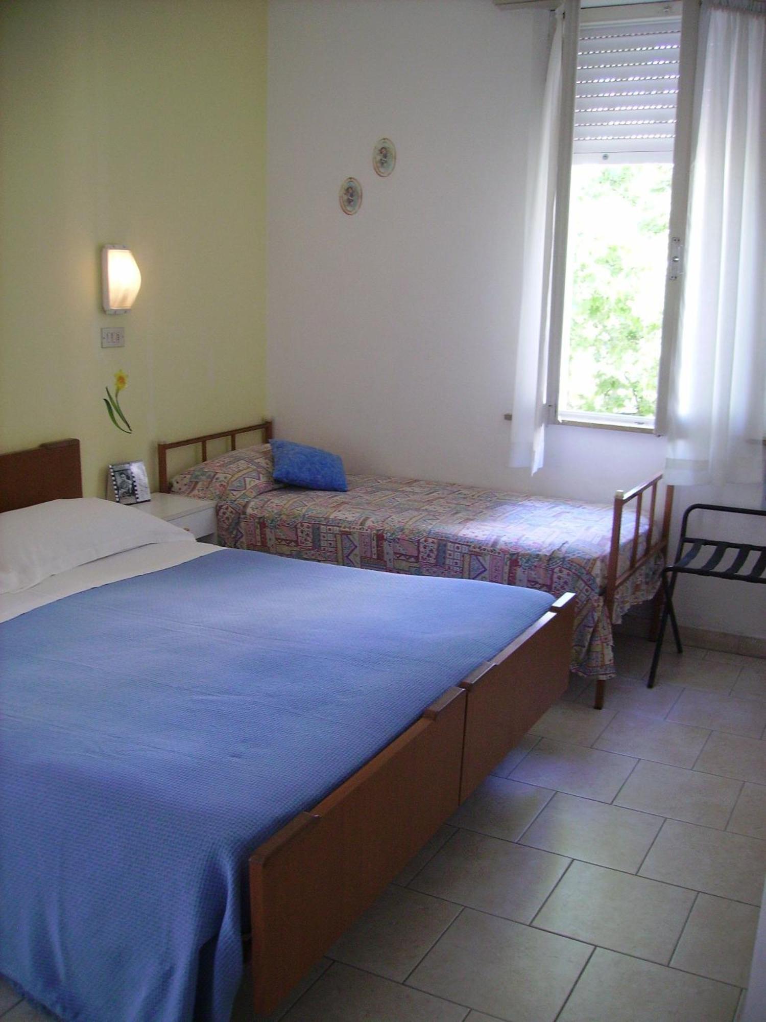 Albergo Maria Gabriella Rimini Esterno foto
