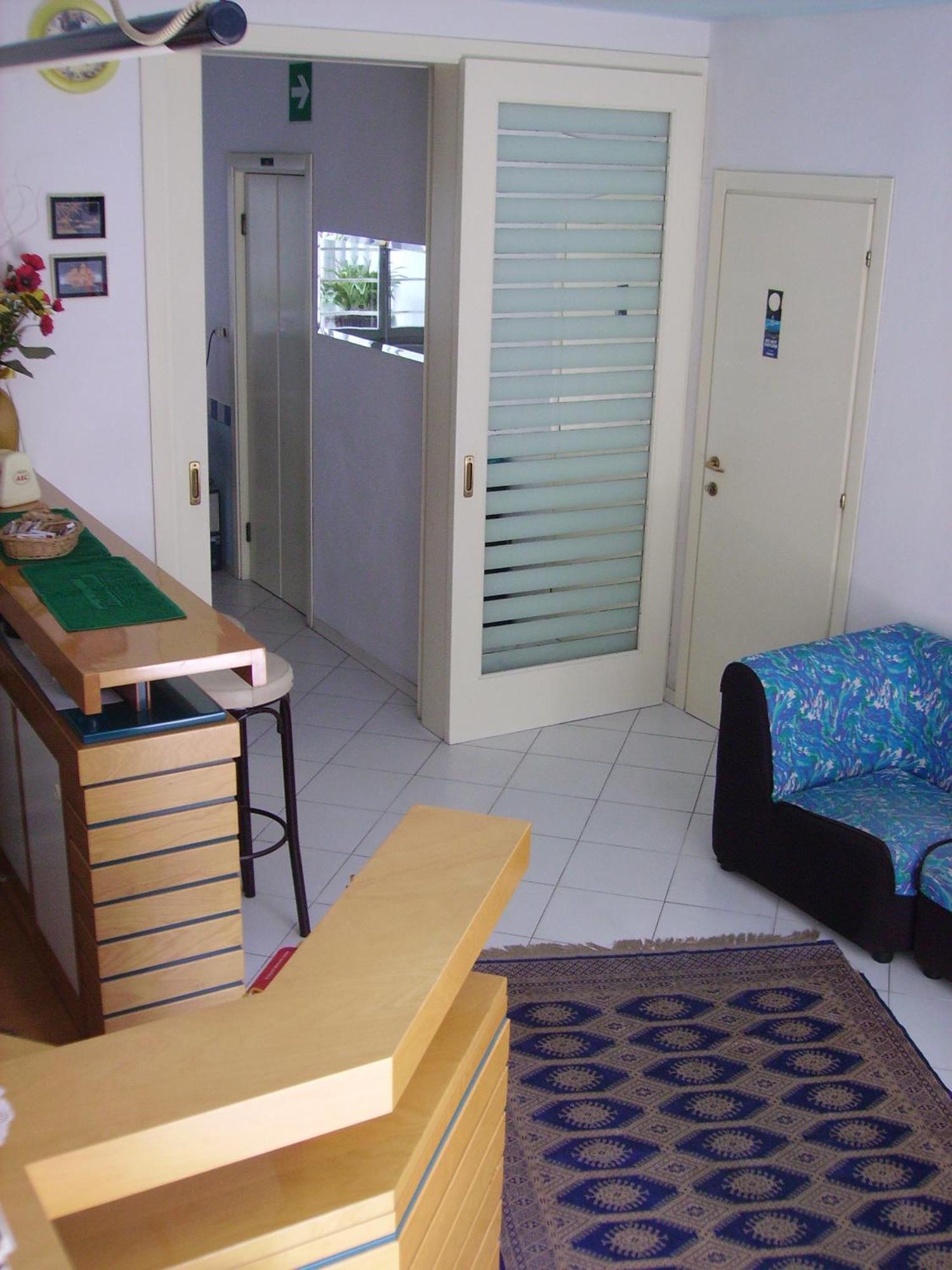 Albergo Maria Gabriella Rimini Esterno foto