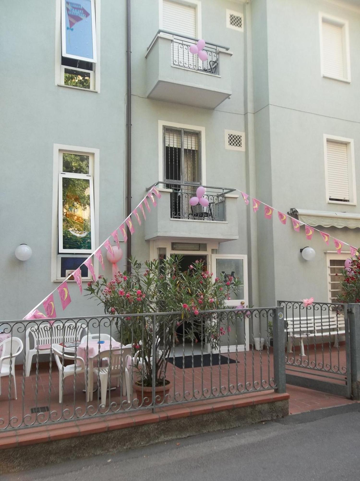 Albergo Maria Gabriella Rimini Esterno foto