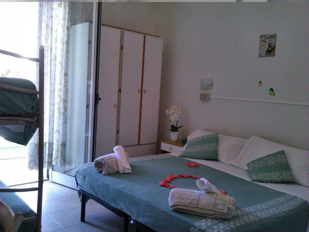Albergo Maria Gabriella Rimini Esterno foto